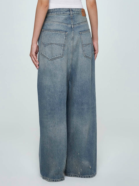 Oversized baggy jeans